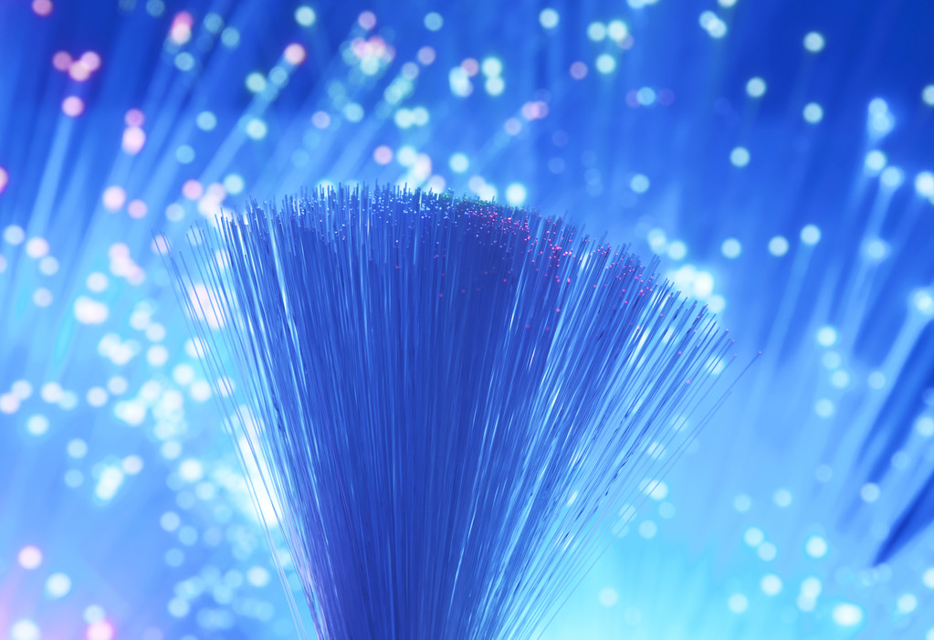 海底接驳与光缆的佼佼者