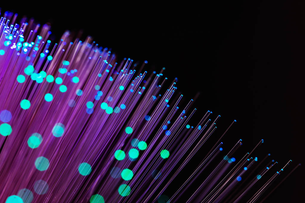 市调机构counterpoint公布了今年三季度全球存储芯片市场的数据