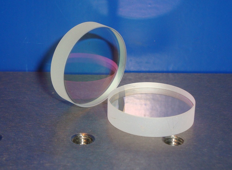 共同推动着整个AR光学供应链加速走向成熟