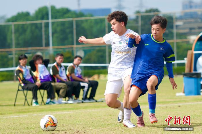 从校园走向专业的青训新路:浙江省U14队在国际