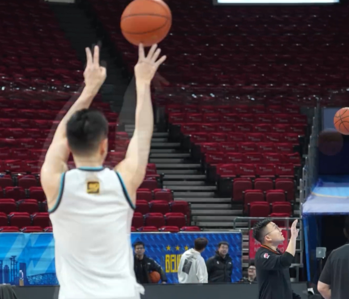 北京天津常规赛前瞻：方硕三分爆发 曾凡博伤情