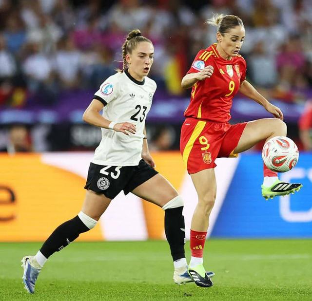 日本女足亚洲杯夺冠后奖金分配争议引热议