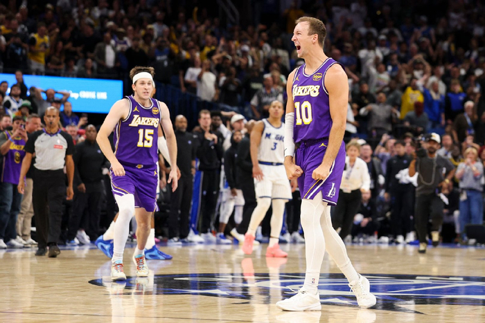 肯纳德绝杀三分逆转湖人困境，展现射手本能