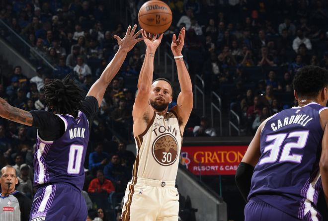 库里兄弟生涯总得分突破32000分 勇士逆转国王终